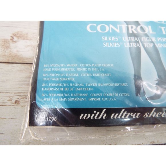 Silkies Ultra Control Top Jet Black Queen XL Pantyhose - Picture 6 of 6